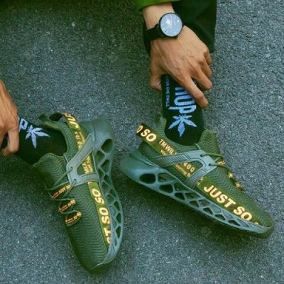 22 Men Breathable Air Mesh Casual Shoes Couple Sports Shoes Blade Running Footwear 111